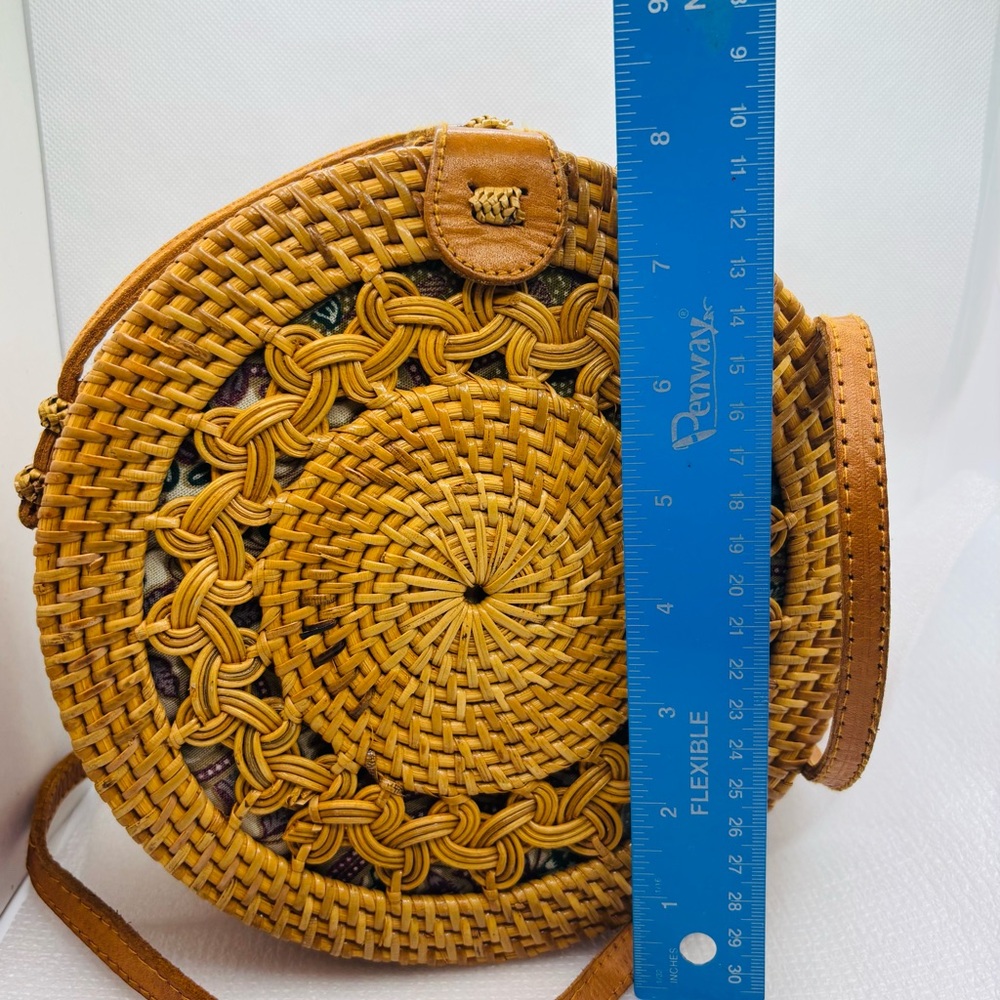 Amerii Rattan Round Crossbody Bag Retro 70s Style Circle Bag - Picture 7 of 8